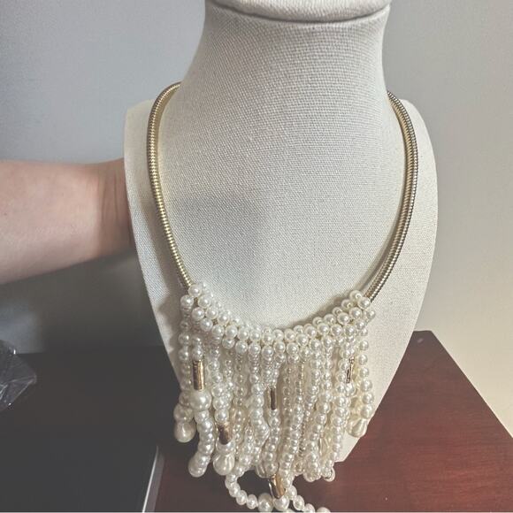 Chico's ASTER FRINGE Necklace Pearl Waterfall Gold Cream NWT $69 Statement - Picture 9 of 10